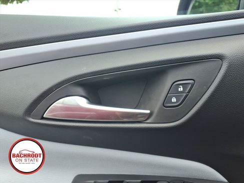 Used 2024 Buick Envista Preferred w/ Convenience II Package FWD image 15