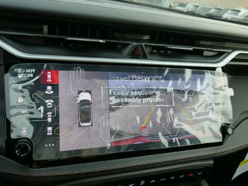 New 2026 Jeep Cherokee Overland w/ Trailer Tow Group image 23