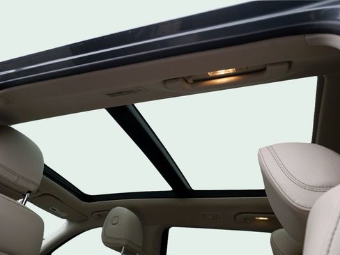 Used 2022 Mercedes-Benz GLS 450 4MATIC image 22