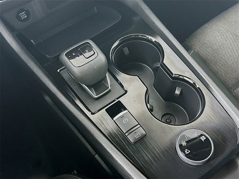 Used 2024 Nissan Rogue SV image 16