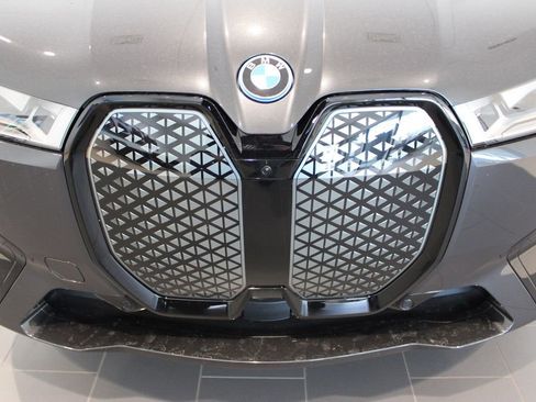 Used 2025 BMW iX M60 image 54