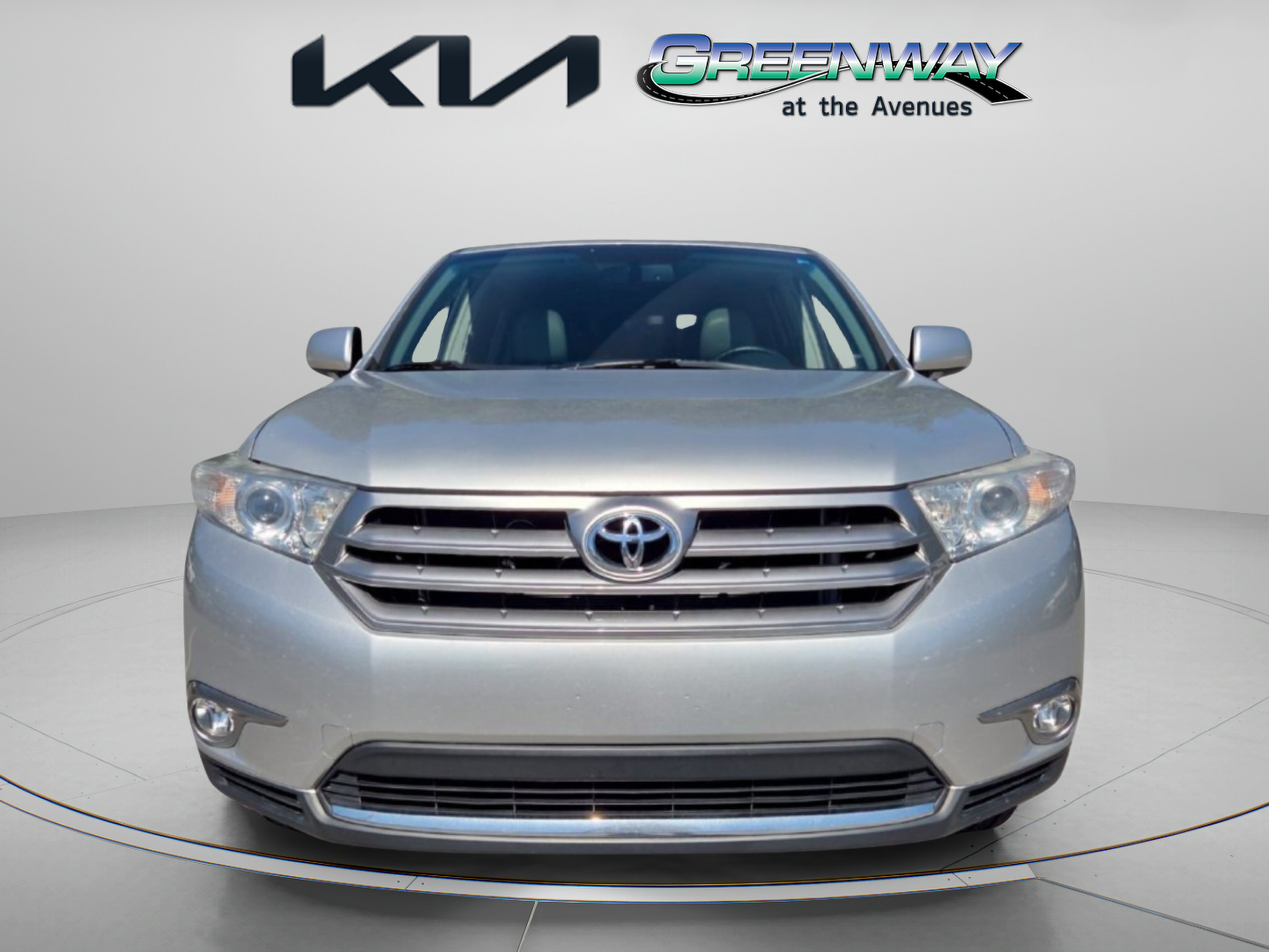 Used 2013 Toyota Highlander Limited AWD/4WD image 2
