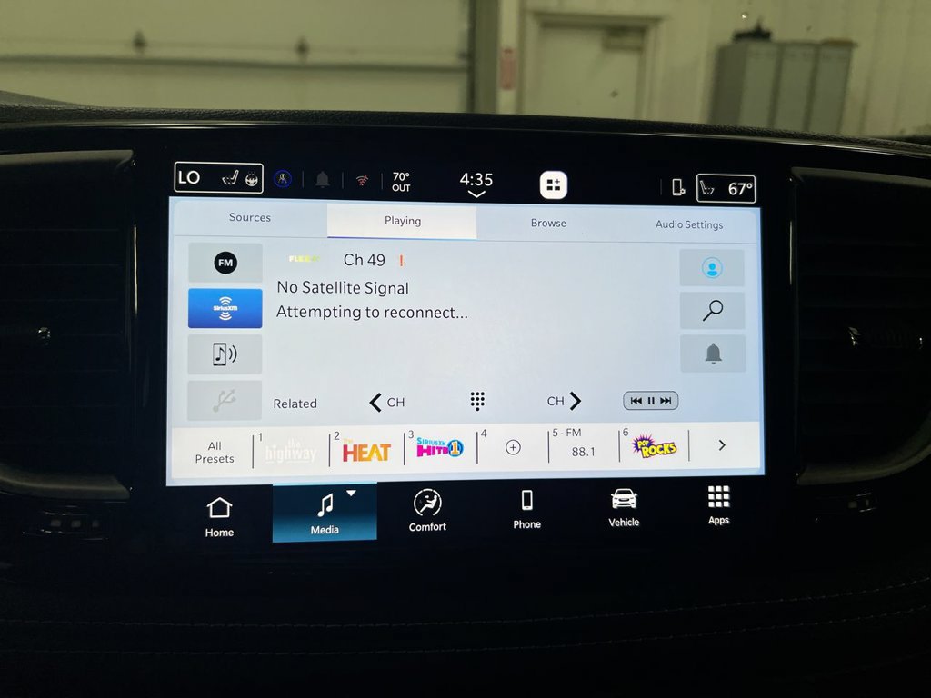 New 2027 Chrysler Pacifica Select AWD/4WD image 14