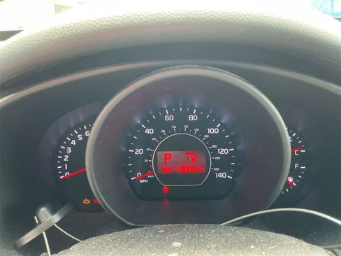 Used 2017 Kia Soul + w/ Designer's Package FWD image 5