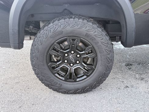 Used 2024 Chevrolet Silverado 1500 ZR2 AWD/4WD image 36