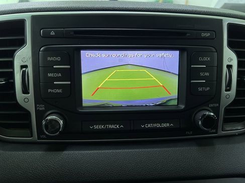 Used 2019 Kia Sportage LX FWD image 21