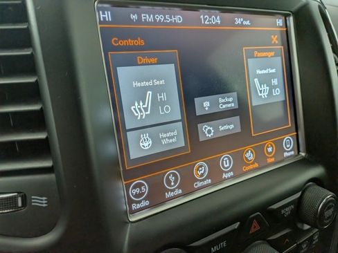 Used 2018 Jeep Grand Cherokee Altitude image 7
