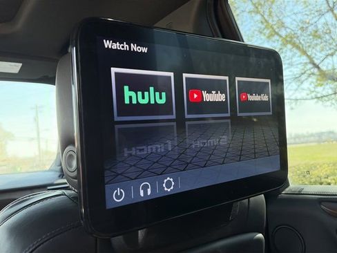 Used 2023 GMC Yukon Denali Ultimate w/ LPO, Floor Liner Package image 16