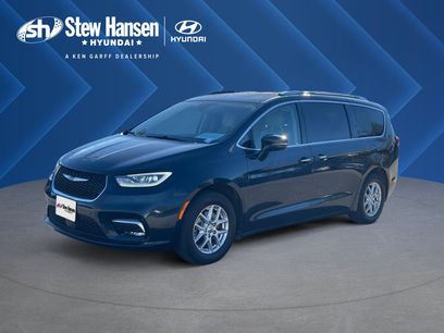 Used 2021 Chrysler Pacifica Touring-L