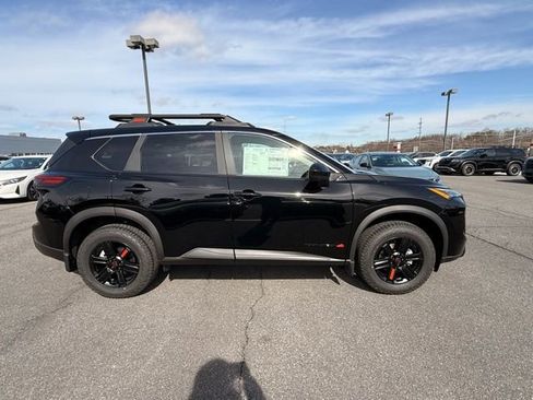 New 2026 Nissan Rogue SV image 4