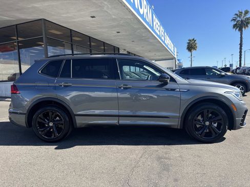Certified 2024 Volkswagen Tiguan SE R-Line image 6