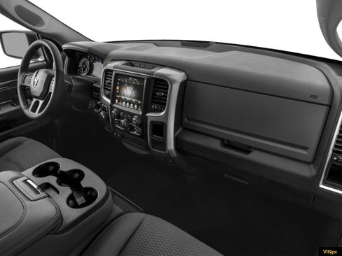 Used 2018 RAM 1500 Big Horn AWD/4WD image 5