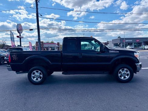 Used 2014 Ford F250 XLT w/ Snow Plow Prep Package image 7