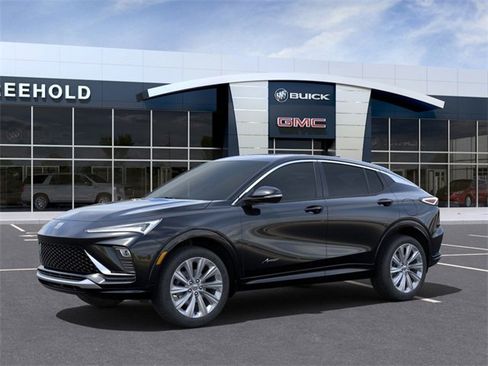 New 2025 Buick Envista Avenir image 2