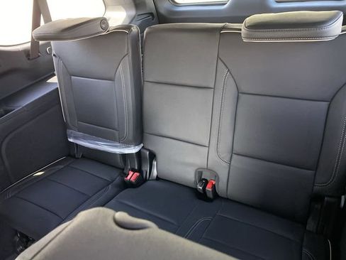 New 2026 Chevrolet Suburban Premier image 37