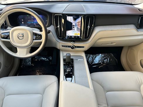 Certified 2025 Volvo XC60 T8 Plus w/ Protection Package Premier image 14