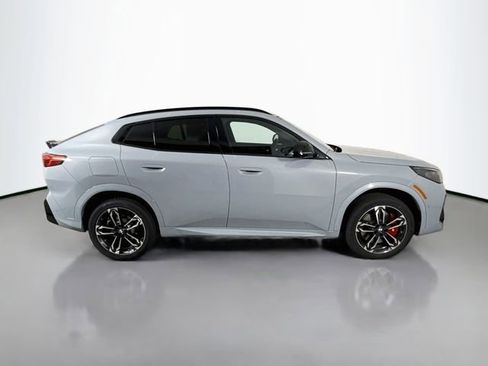 New 2026 BMW X2 xDrive28i w/ Technology Package AWD/4WD image 8