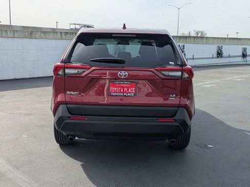 Used 2024 Toyota RAV4 LE image 10