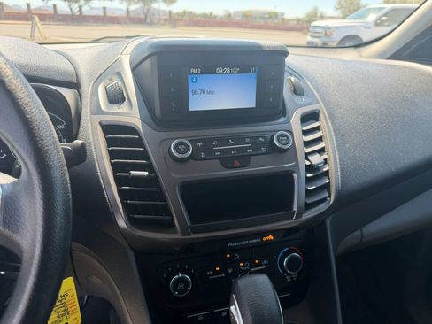 Used 2022 Ford Transit Connect XL FWD image 20