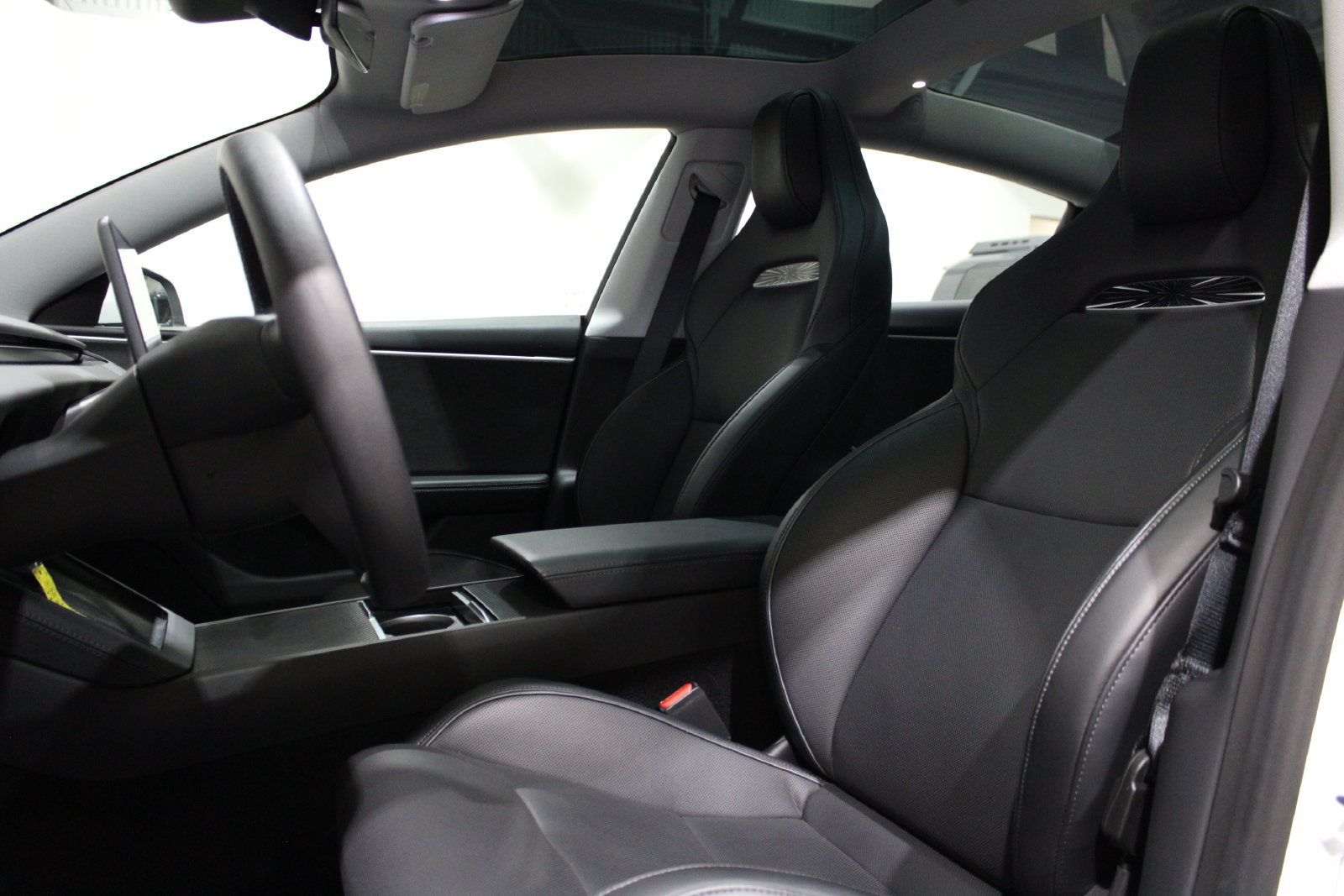 Used 2024 Tesla Model 3 Performance AWD/4WD image 15