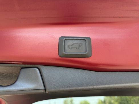 Used 2021 Toyota RAV4 Limited w/ Limited Grade Weather Package AWD/4WD image 28