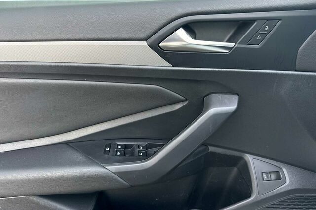 Used 2019 Volkswagen Jetta SE FWD image 11