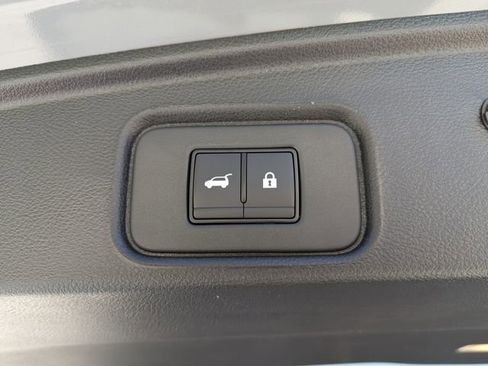 New 2026 Nissan Pathfinder Platinum w/ Cargo Package FWD image 11