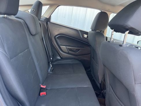 Used 2015 Ford Fiesta SE image 16