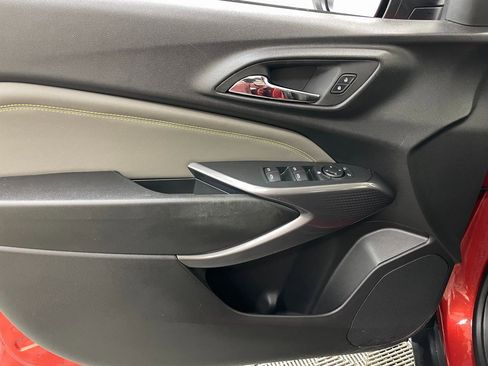 Certified 2024 Chevrolet Trax ACTIV w/ Sunroof Package image 23