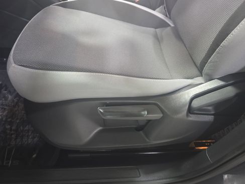 Used 2024 Volkswagen Taos S image 27