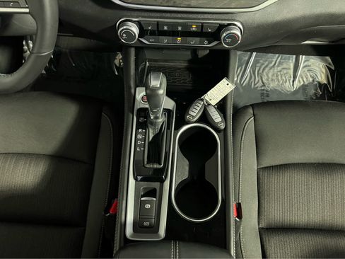 Certified 2023 Nissan Altima 2.5 SV w/ SV Premium Package AWD/4WD image 13