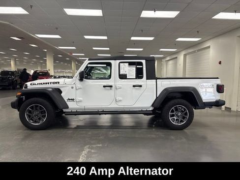 Used 2021 Jeep Gladiator Sport w/ Trailer Tow Package AWD/4WD image 4
