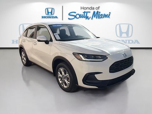 Certified 2025 Honda HR-V LX image 1