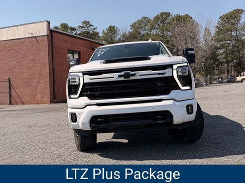 Certified 2024 Chevrolet Silverado 2500 LTZ w/ LTZ Plus Package image 6