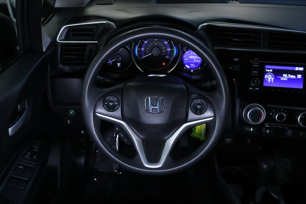 Used 2019 Honda Fit LX image 17