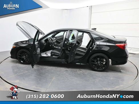Used 2023 Honda Civic Sport image 34