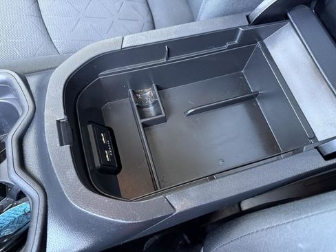 Used 2021 Toyota RAV4 XLE w/ Convenience Package AWD/4WD image 21