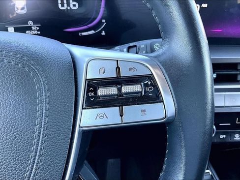 Used 2025 Kia Telluride S FWD image 19