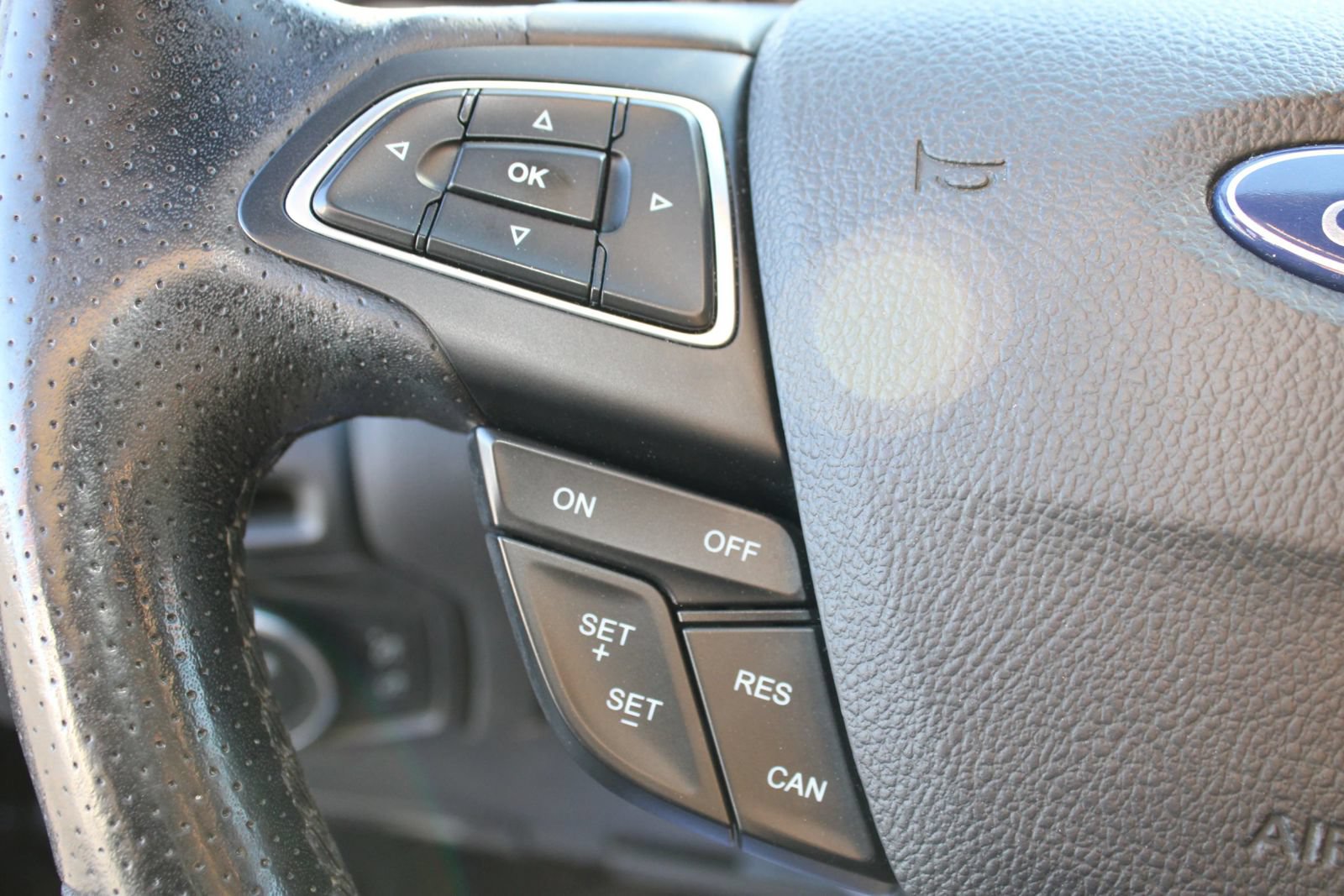 Used 2017 Ford Focus ST FWD image 23