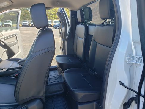 Used 2023 Ford Ranger XL image 27