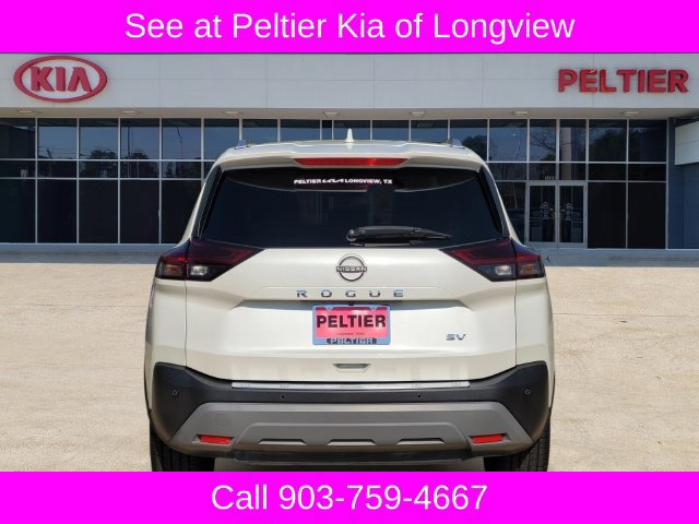 Used 2023 Nissan Rogue SV w/ SV Premium B Package FWD image 5