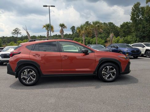 Used 2024 Subaru Crosstrek 2.0i Premium AWD/4WD image 3