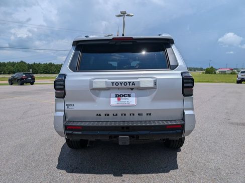 New 2026 Toyota 4Runner TRD Sport AWD/4WD image 4
