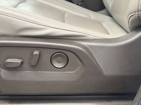 Used 2021 Chevrolet Tahoe Z71 AWD/4WD image 23