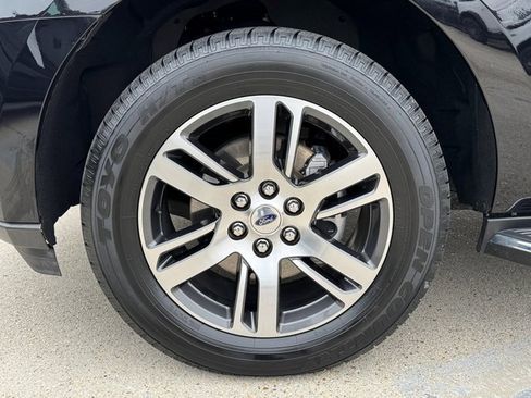 Certified 2022 Ford Expedition XLT image 13