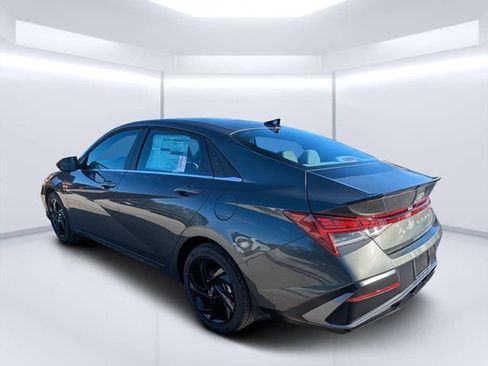 New 2026 Hyundai Elantra SEL Sport Premium FWD image 5
