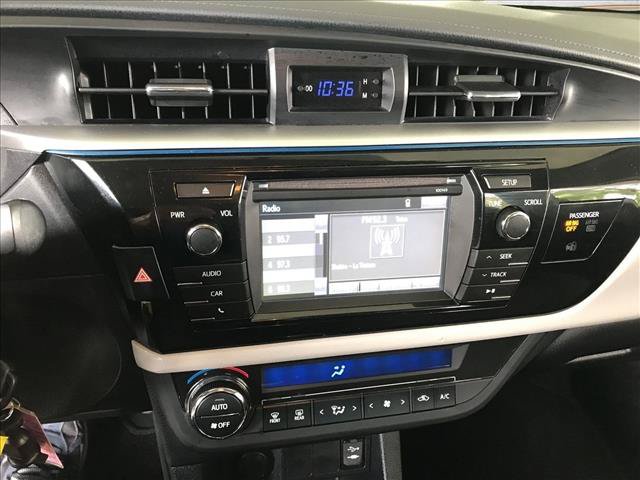 Used 2014 Toyota Corolla LE FWD image 19