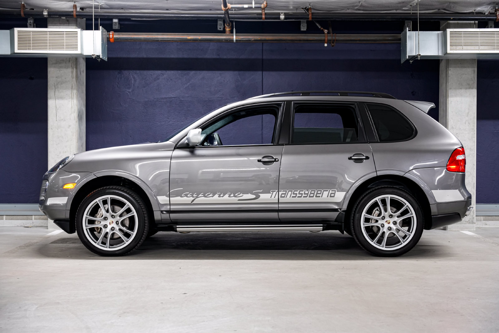 Used 2010 Porsche Cayenne S Transsyberia AWD/4WD image 7