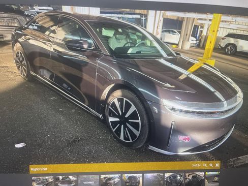 Used 2024 Lucid Air Pure image 2