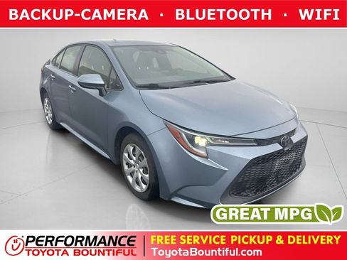 Used 2020 Toyota Corolla LE image 1